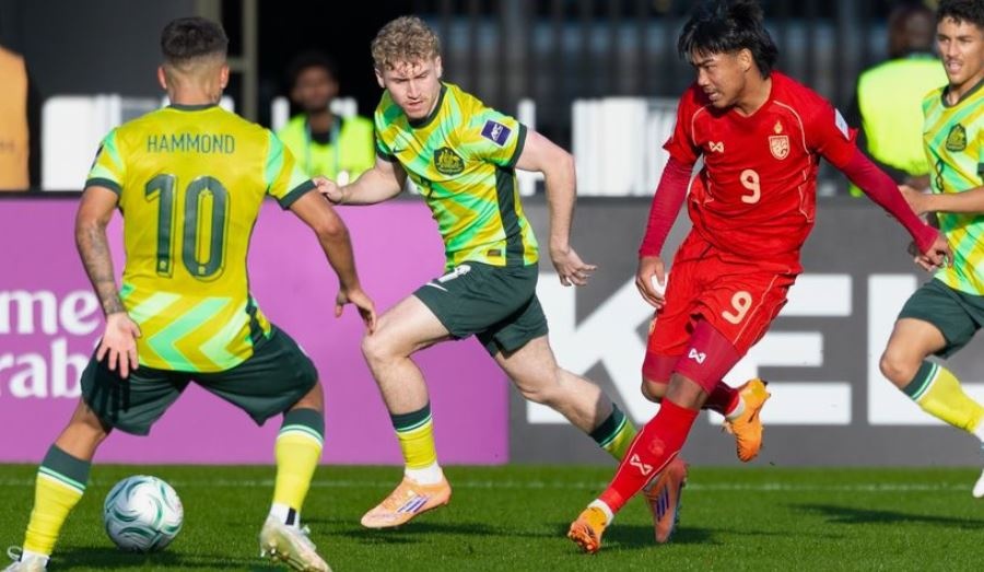 Bong da tre Thai Lan bi Viet Nam bo xa tu khu vuc den chau luc hinh anh