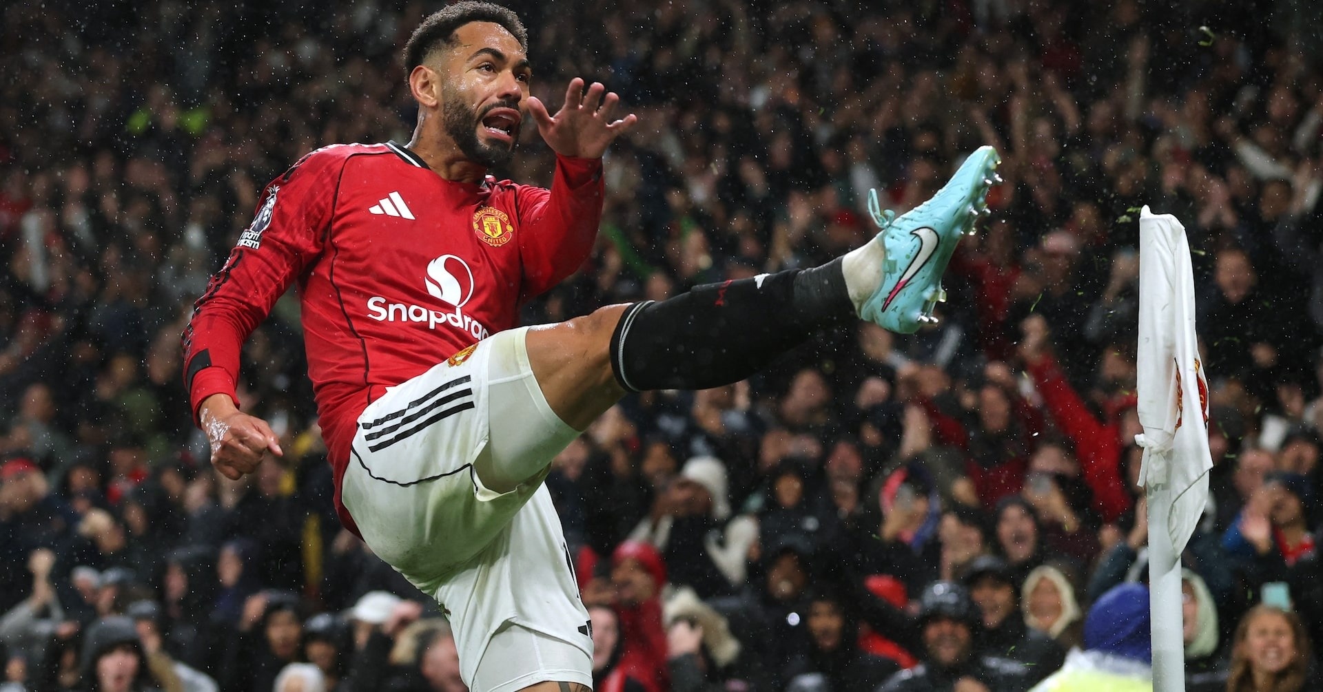 'Quai thu' Cunha da xuat hien o MU ra sao? hinh anh