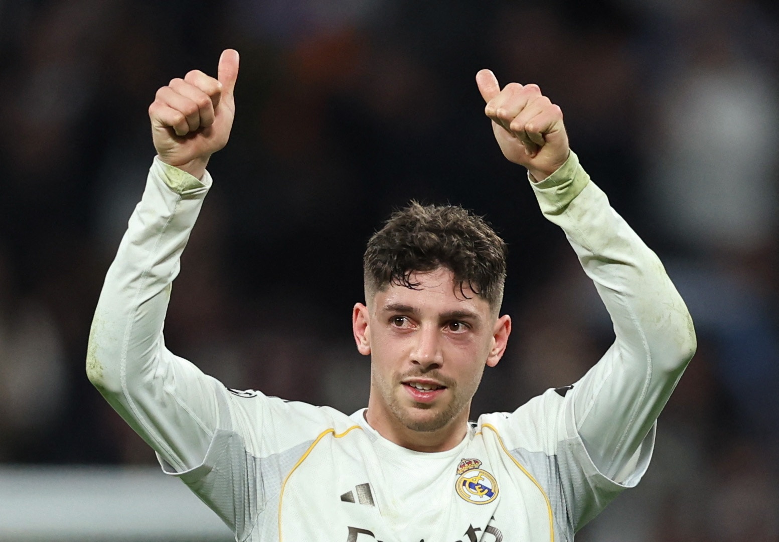 Dan cuu sao Real Madrid bung no cam xuc sau chien thang truoc Man City hinh anh