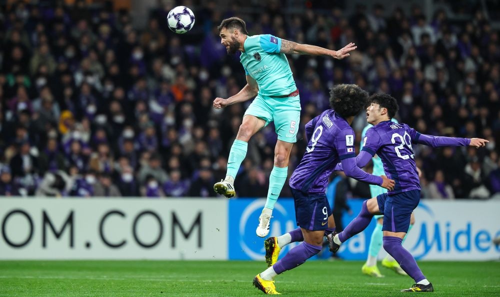 Vang 3 cau thu sau phan quyet cua CAS, doi bong Malaysia lap ky tich hinh anh