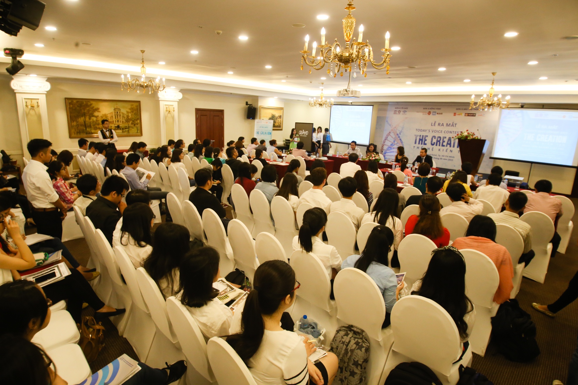 Một buổi tọa đàm của Today’s Voice đã tổ chức dành cho giới trẻ Việt Nam.