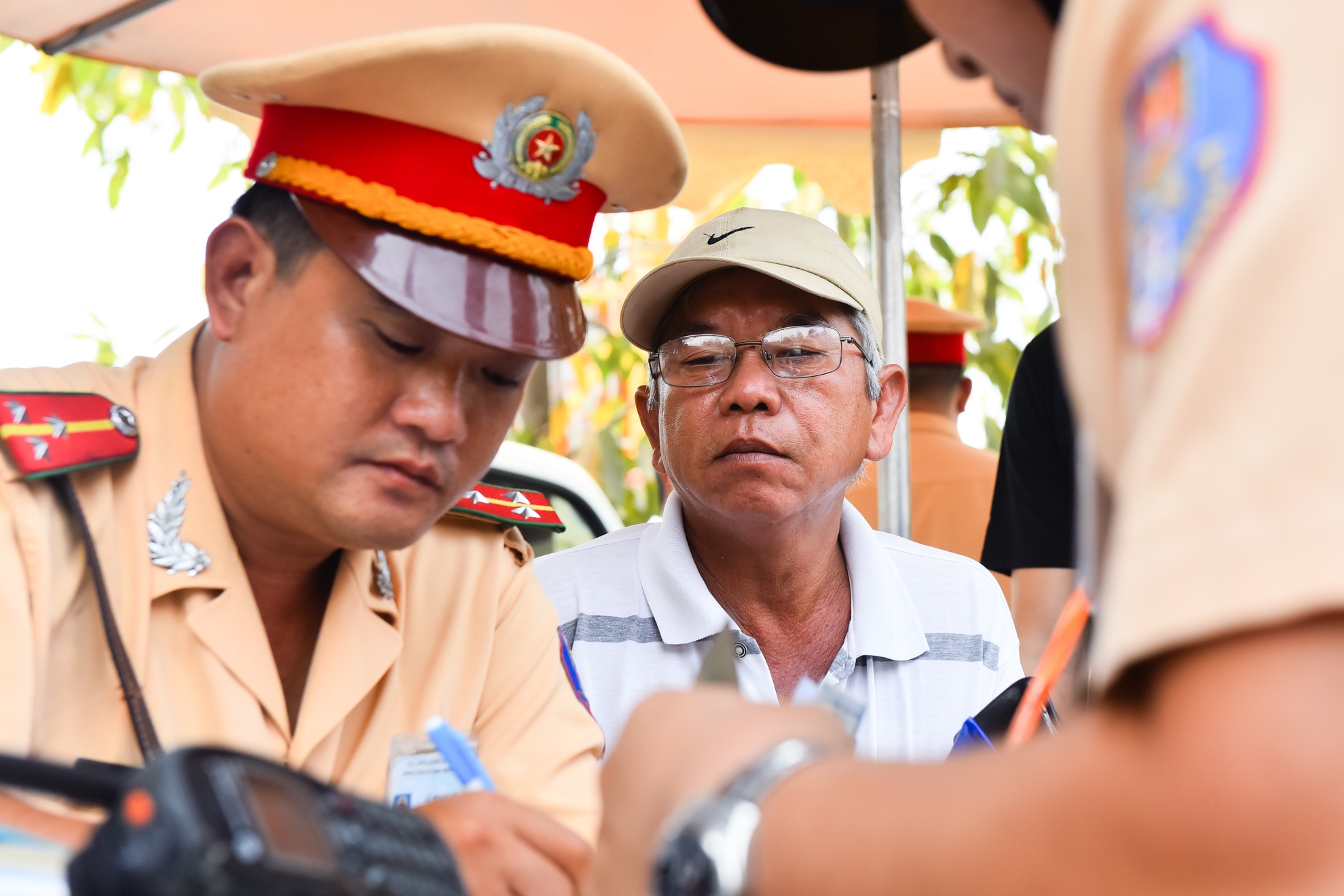 CSGT Sai Gon xu phat vi pham qua camera anh 5