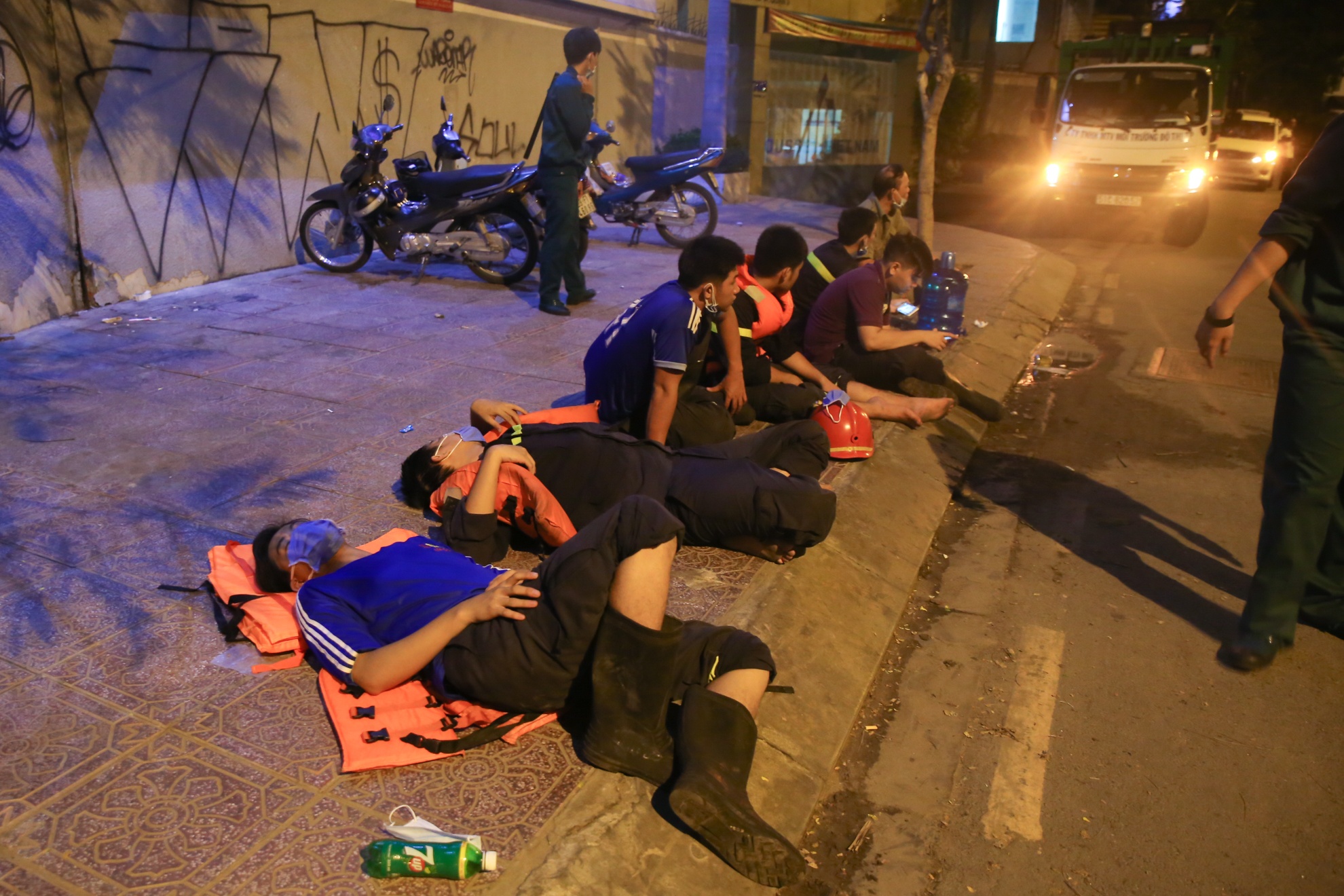 don ca chet tren kenh nhieu loc anh 11