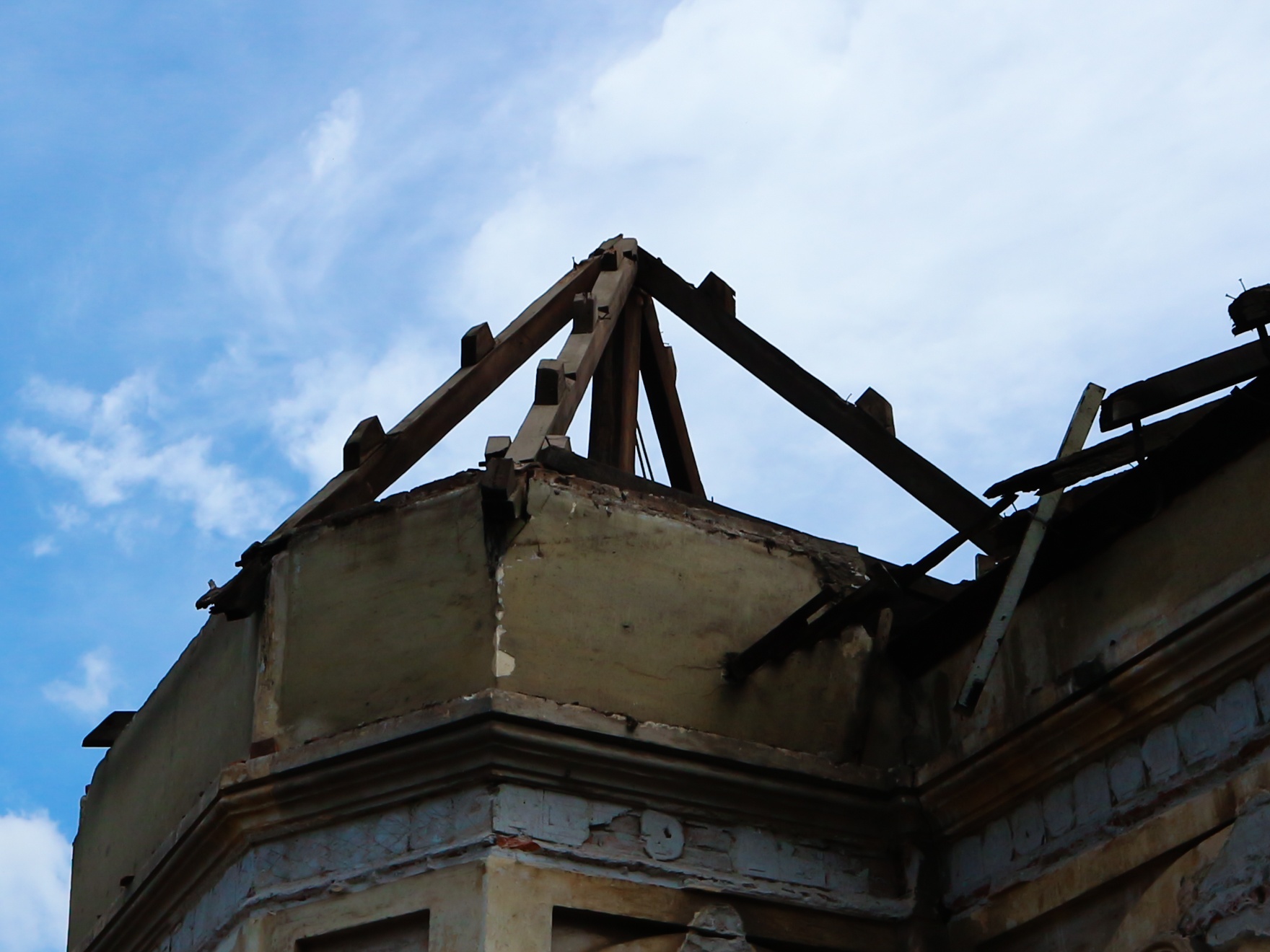 pha nha co thoi Phap anh 24