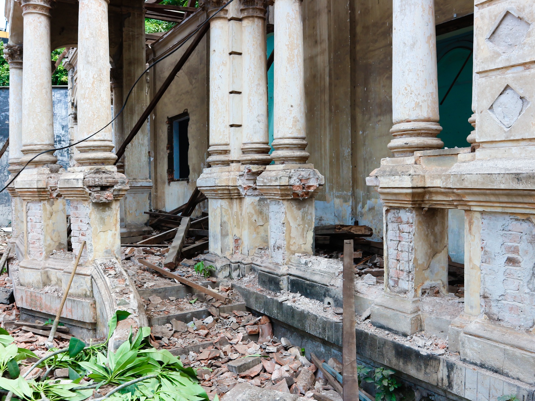 pha nha co thoi Phap anh 6