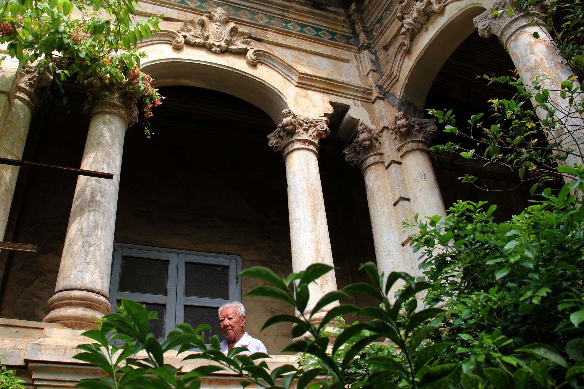 pha nha co thoi Phap anh 9