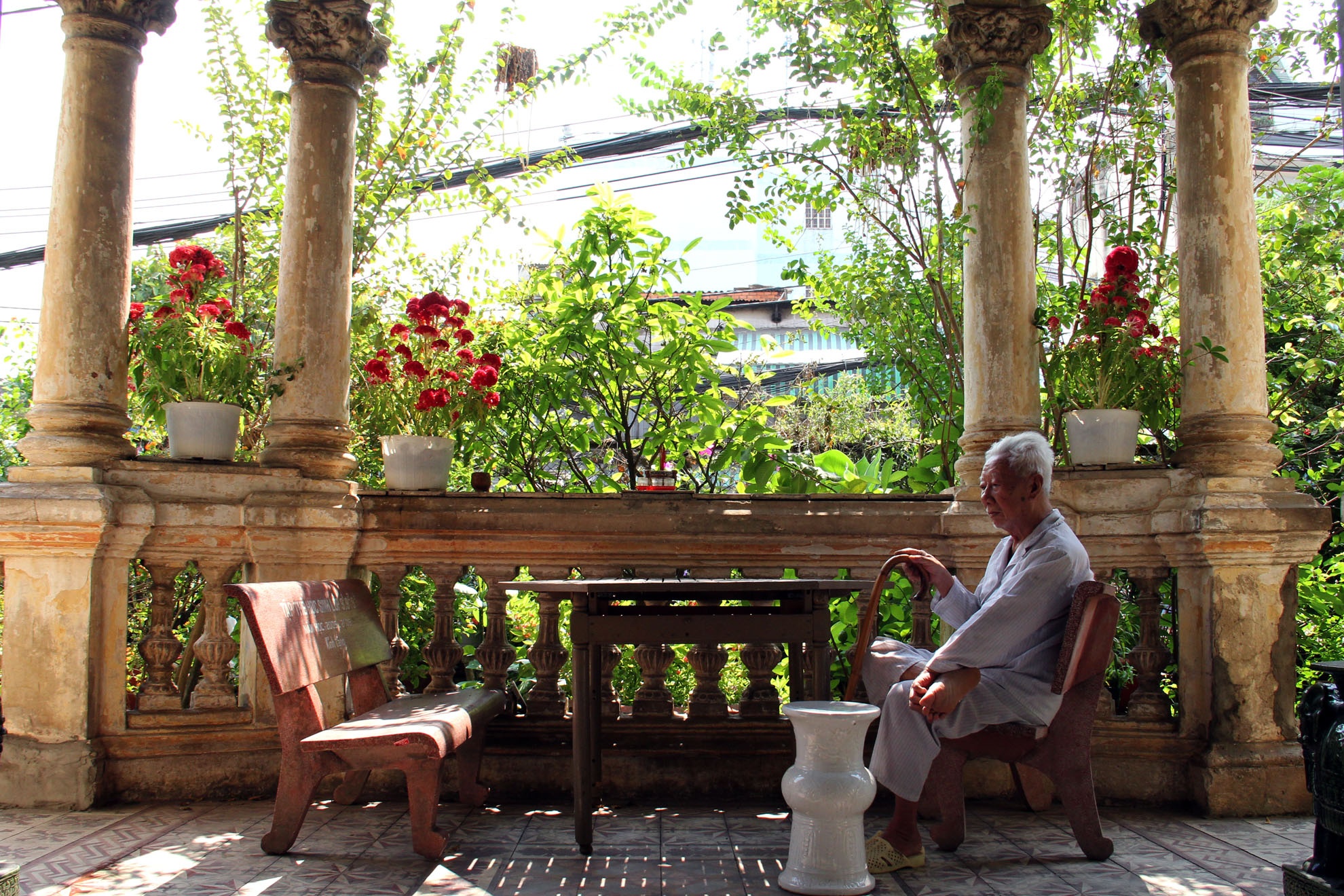 pha nha co thoi Phap anh 11