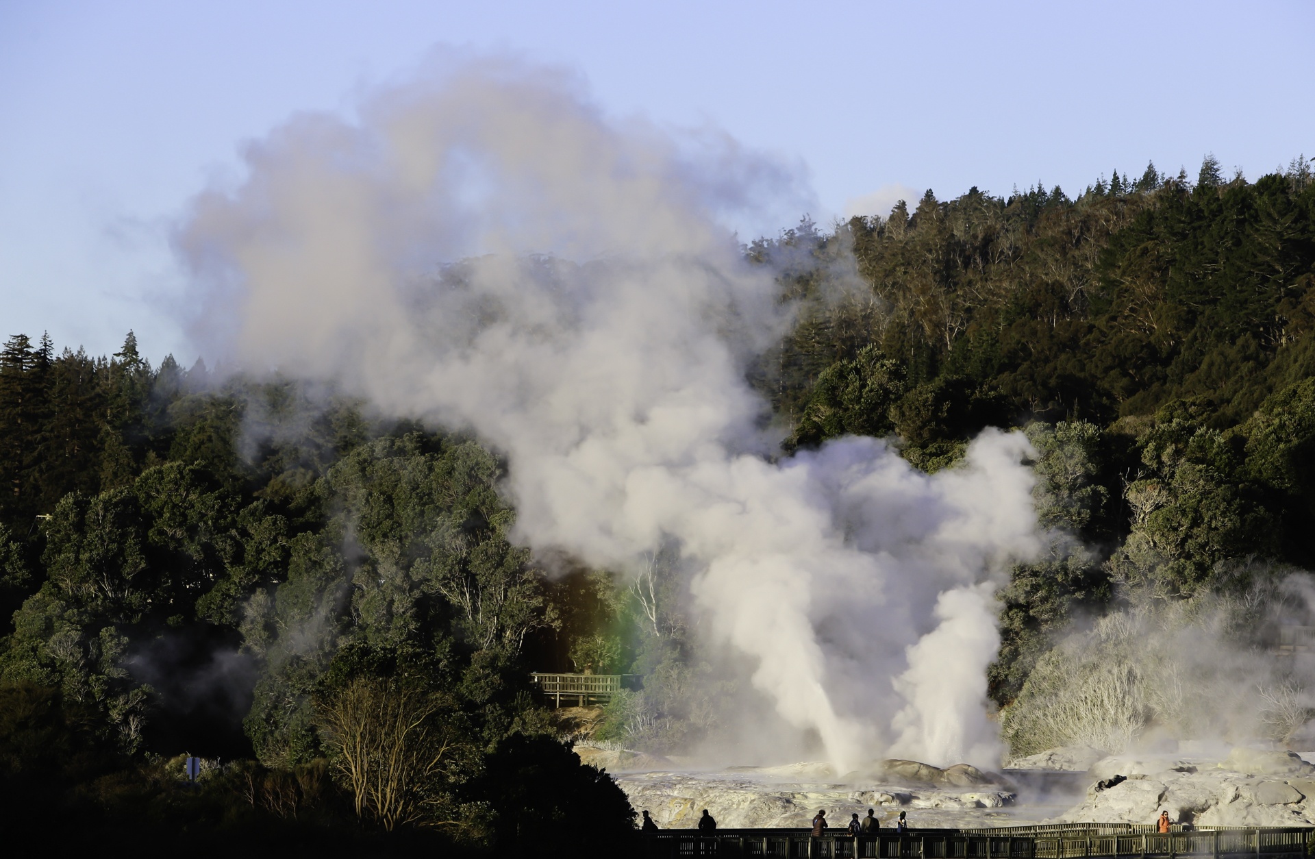 rotorua thanh pho nui lua anh 9
