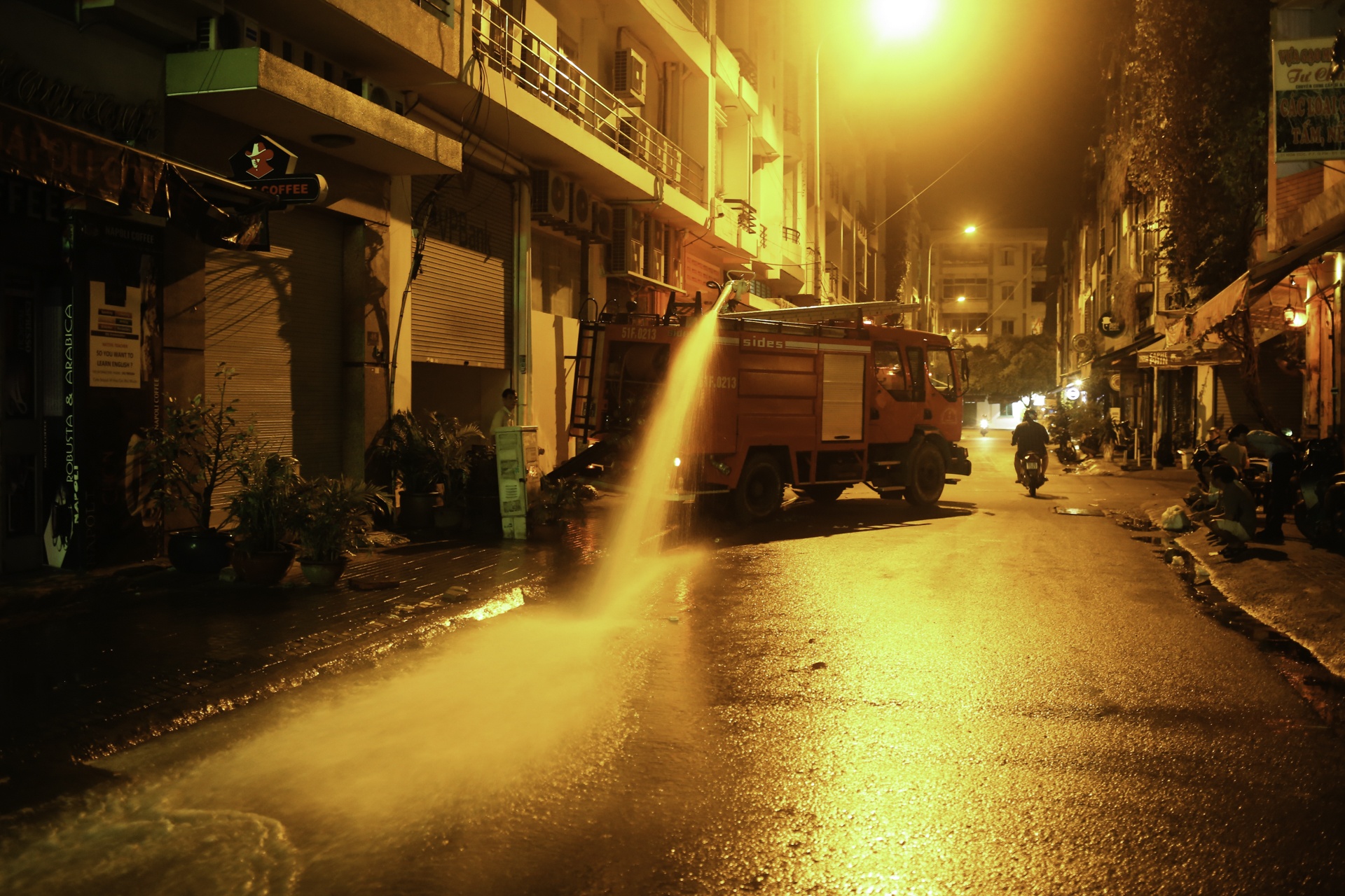 mua ngap o Sai Gon anh 10