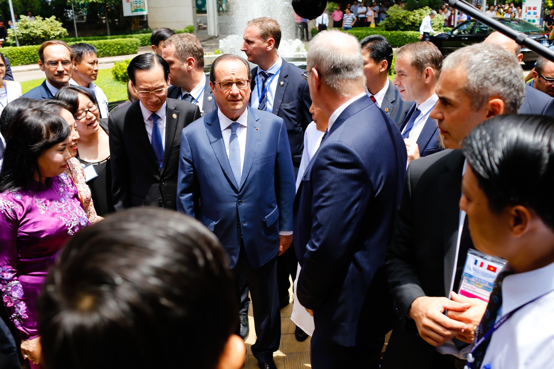 tong thong Phap o TP HCM anh 8