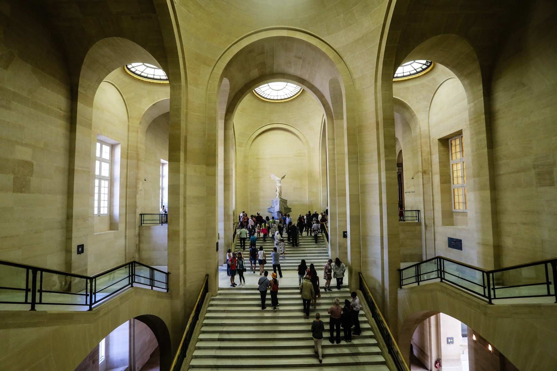 bao tang Louvre anh 11