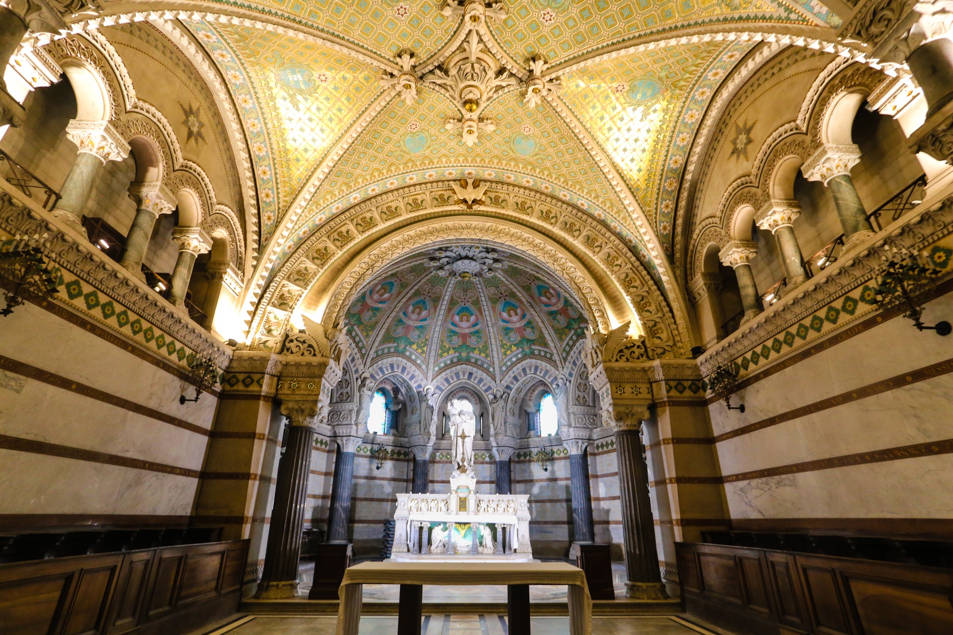 Nha tho Phap, anh 19