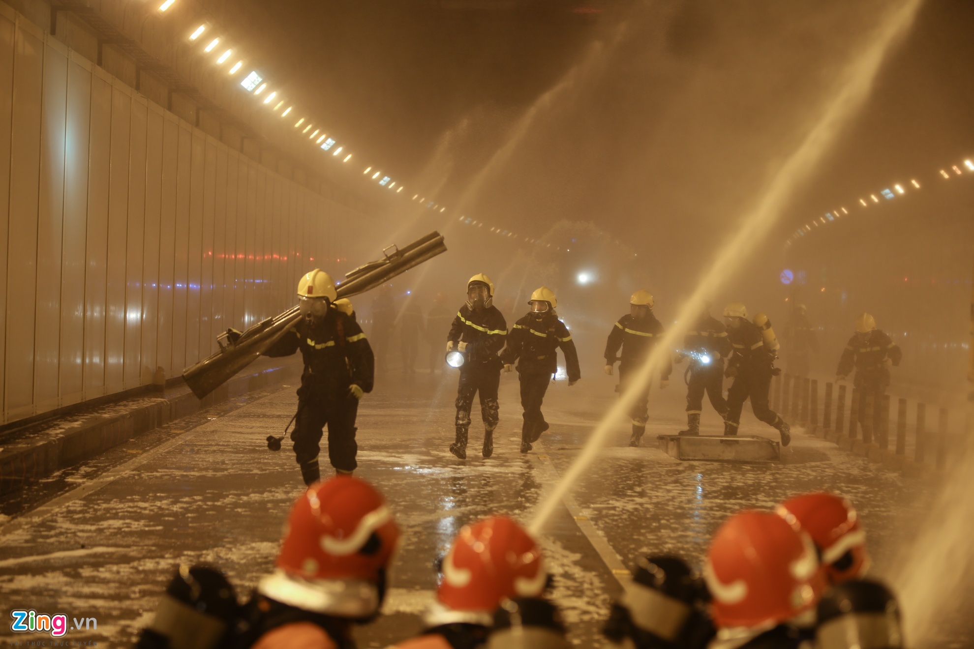 Dien tap chua chay o ham Thu Thiem anh 5