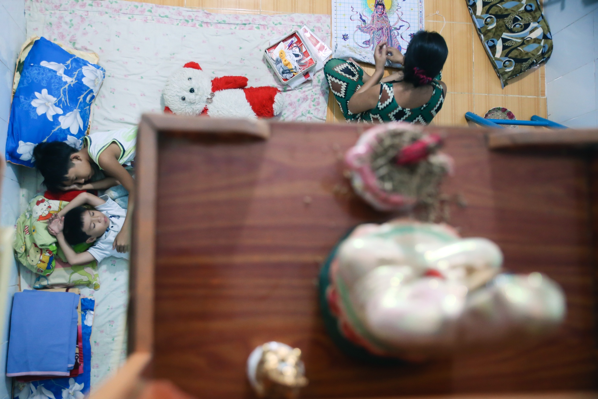 Cau be 11 tuoi hat rong nuoi gia dinh anh 14