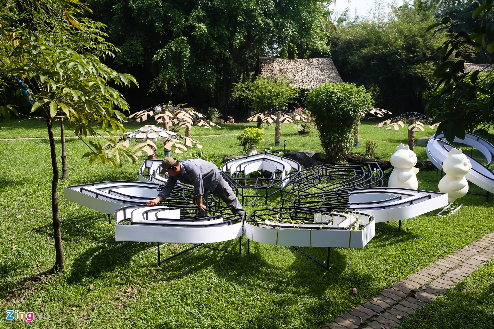 Duong hoa Nguyen Hue 2017 anh 8