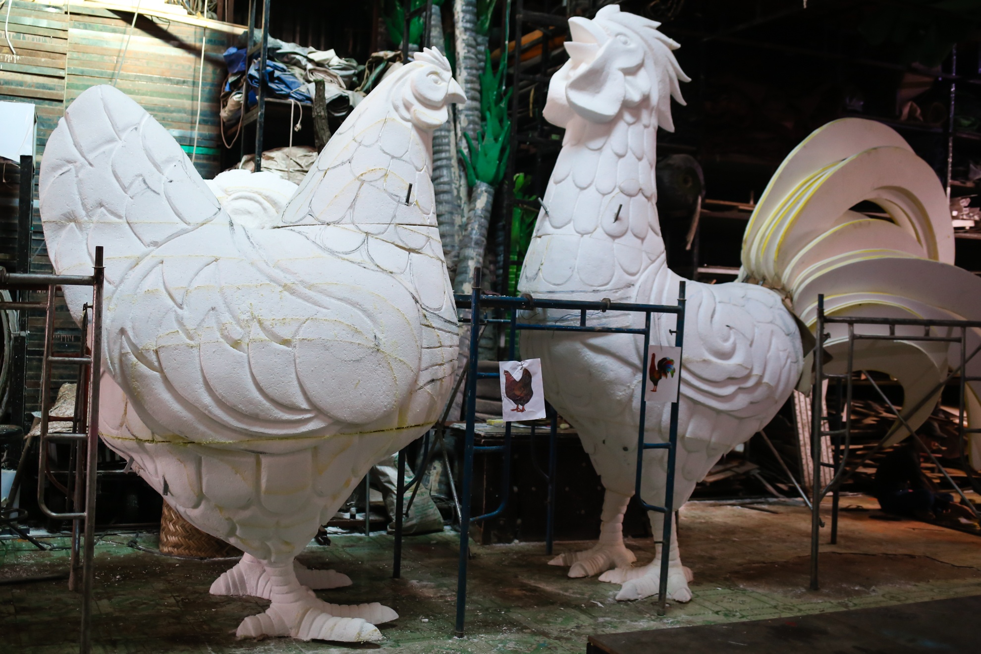 San xuat ga khong lo de trung bay tai duong hoa Nguyen Hue hinh anh