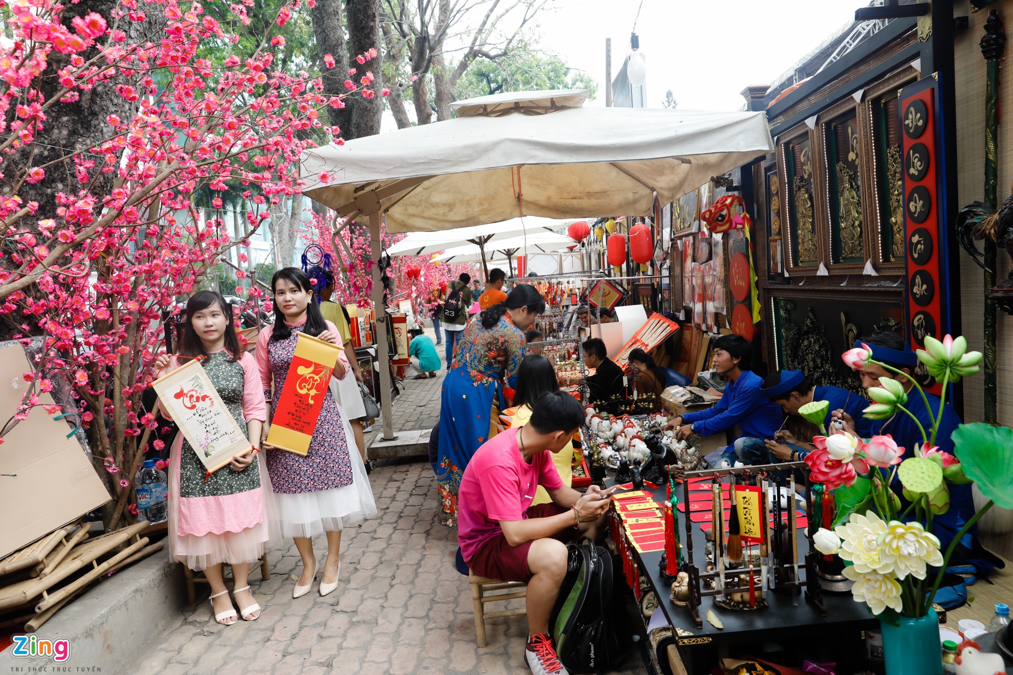 pho ong do Sai Gon anh 2