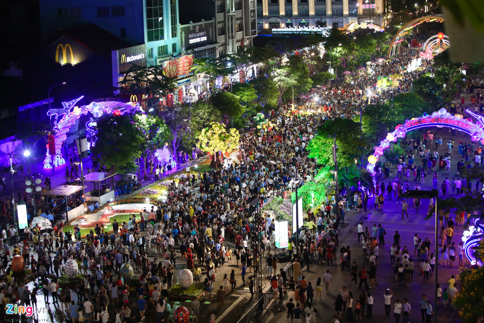khai mac duong hoa Nguyen Hue 2017 anh 6