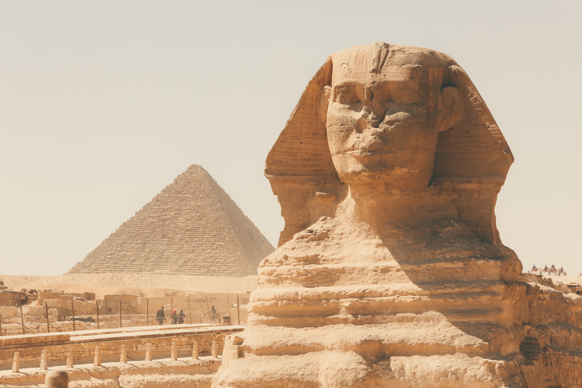 Vung dat noi thoi gian phai so hai hinh anh