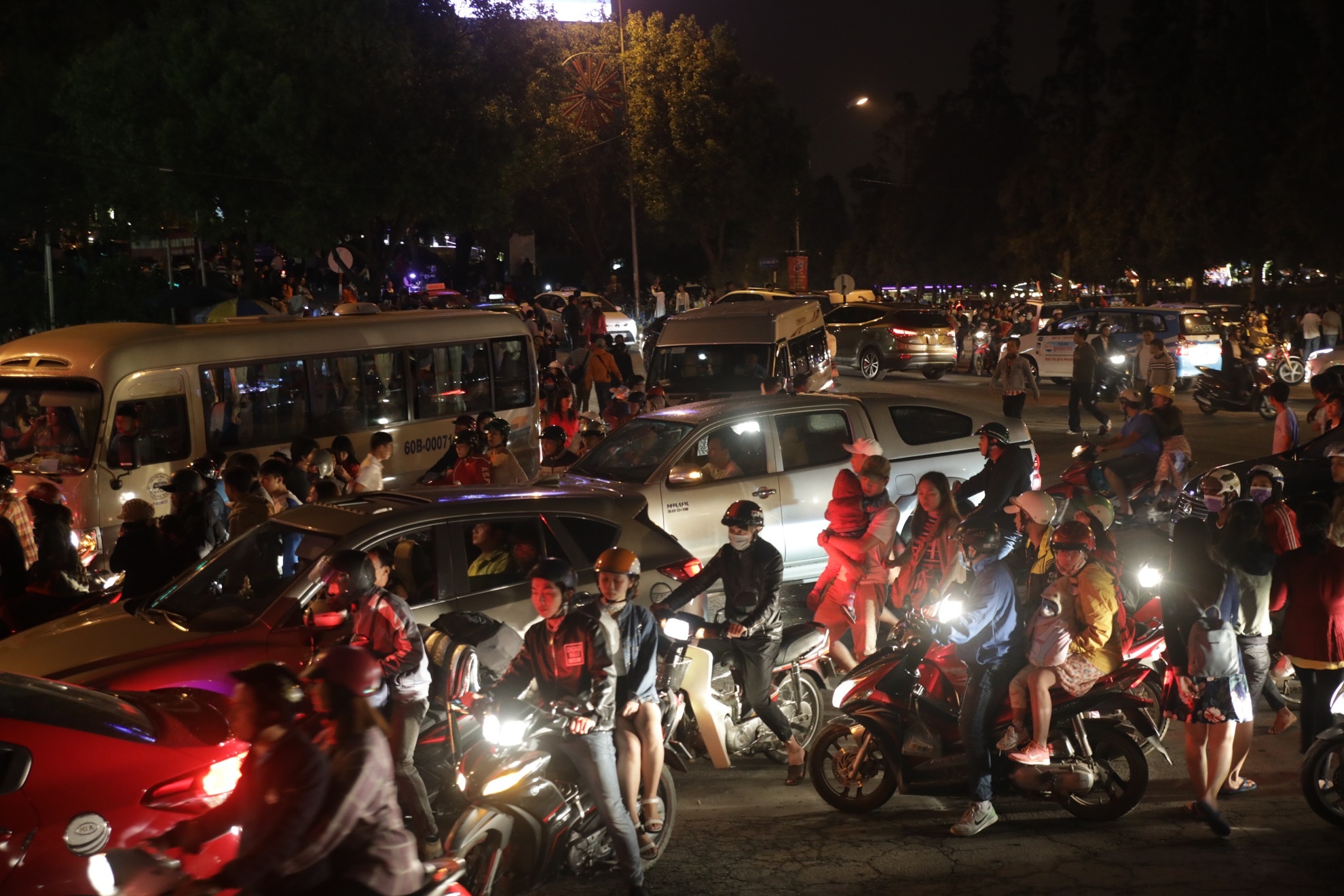 ket xe Da Lat le 30/4 anh 4