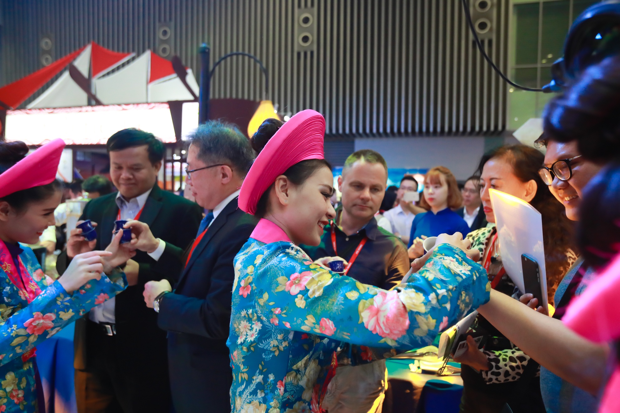 Khai mac hoi cho du lich quoc te tai Sai Gon hinh anh