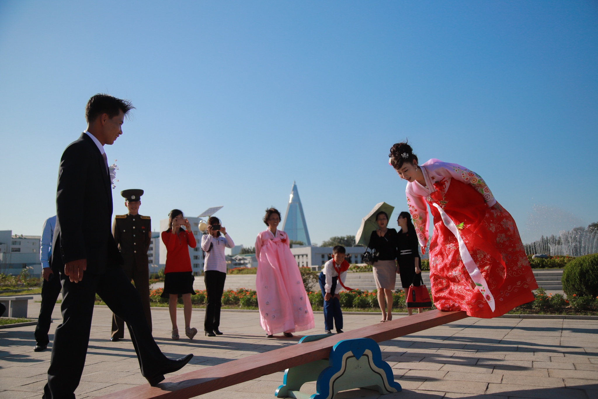 Chup anh cuoi  o Trieu Tien anh 11