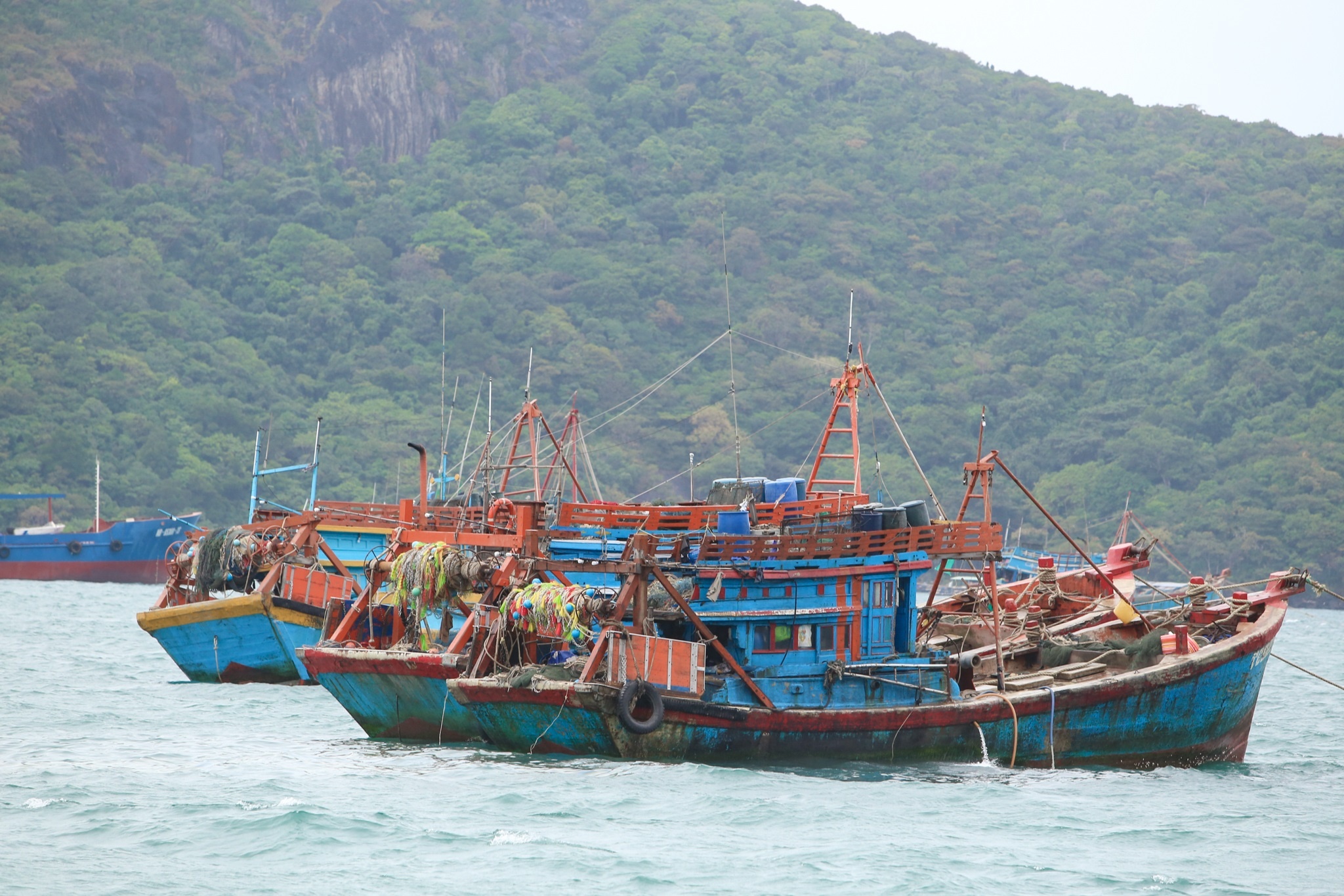 Con Dao phong chong bao Tembin anh 3