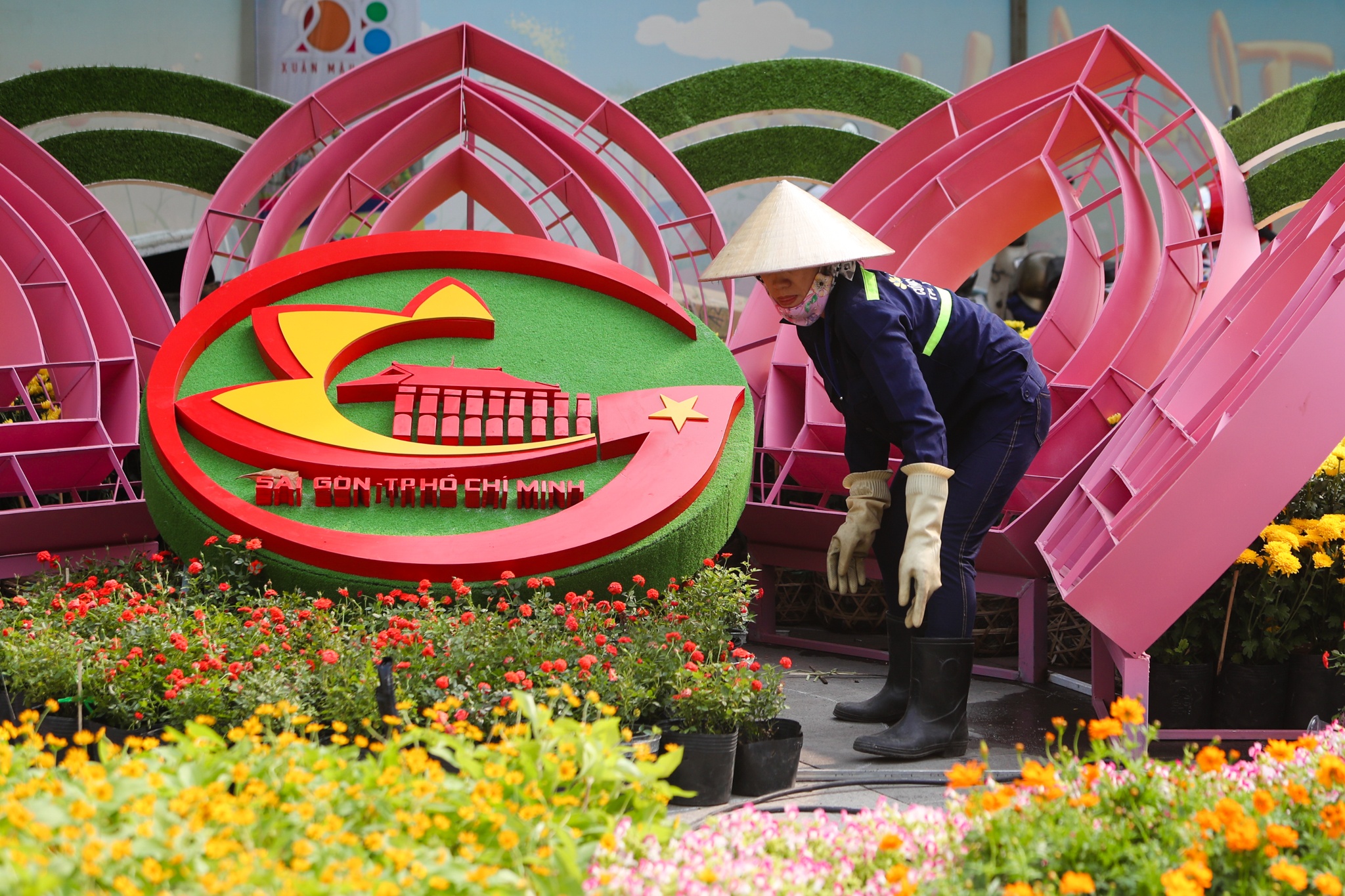 duong hoa Nguyen hue truoc gio khai mac anh 11