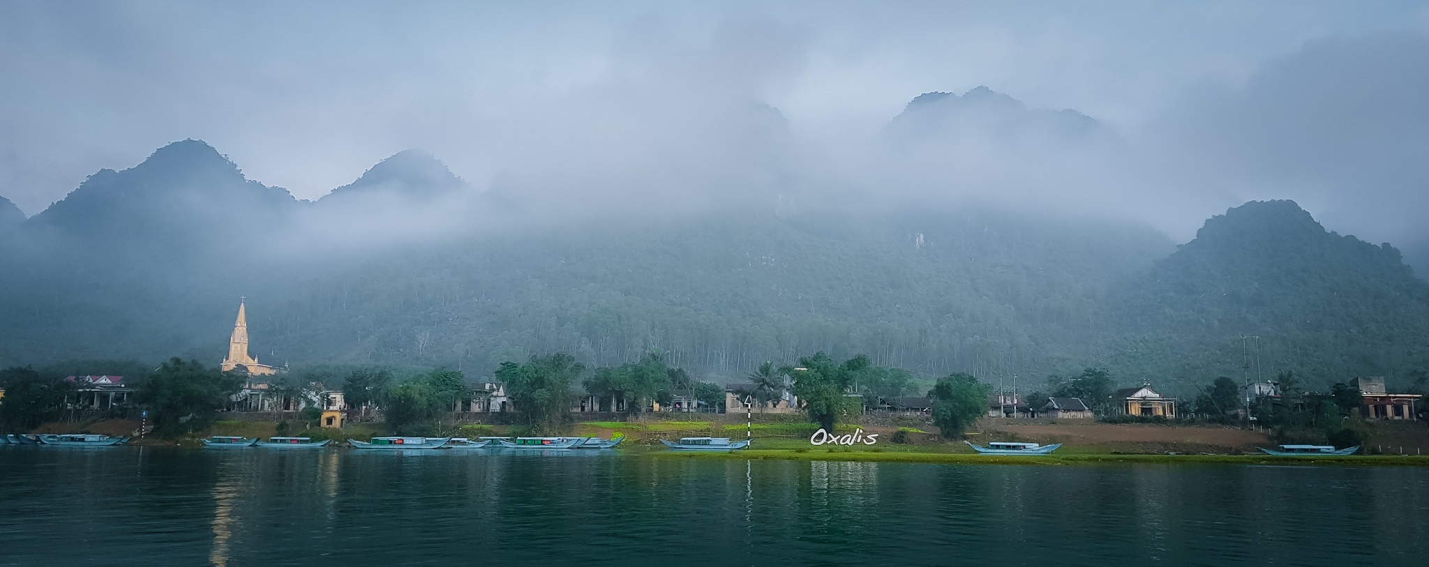 Kham pha hang dong Tu Lan anh 1