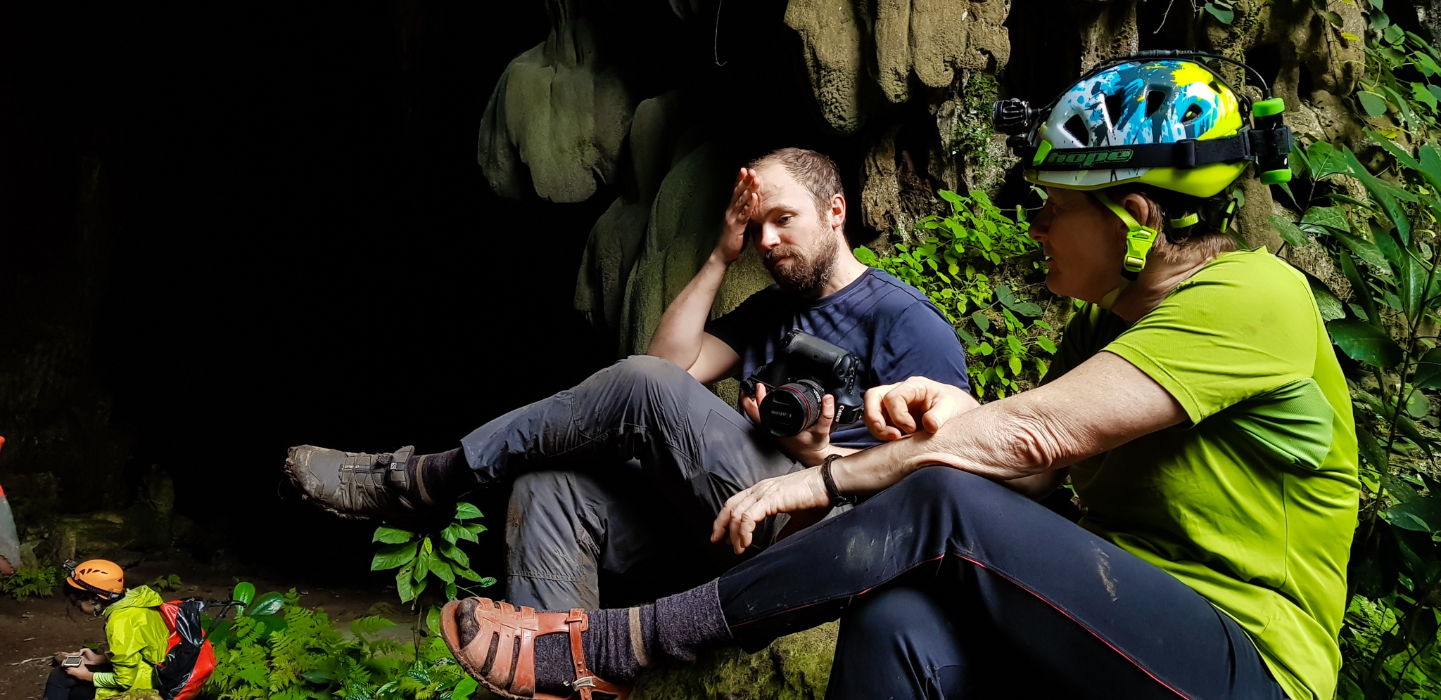 Kham pha hang dong Tu Lan anh 41