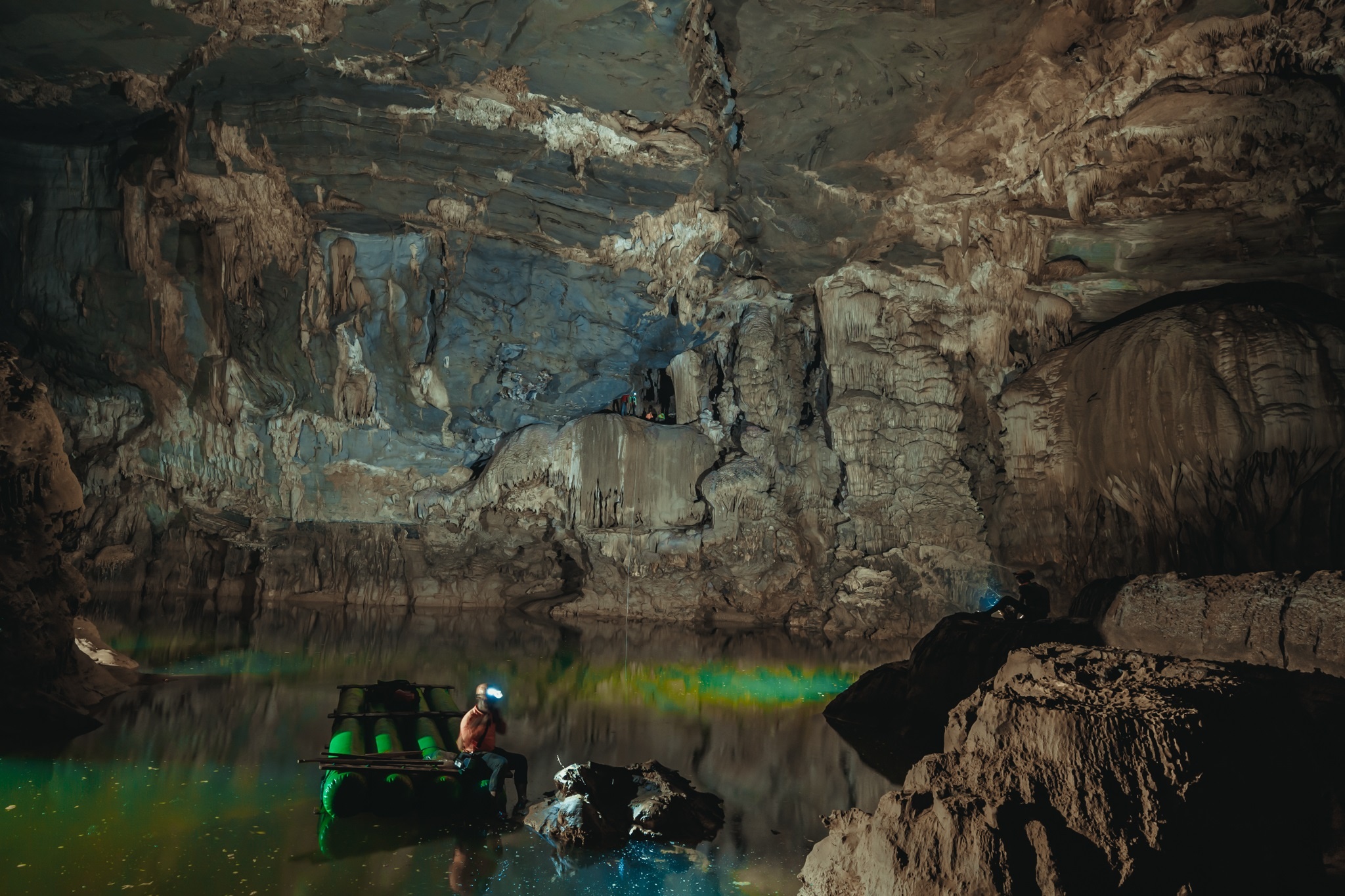 Kham pha hang dong Tu Lan anh 36