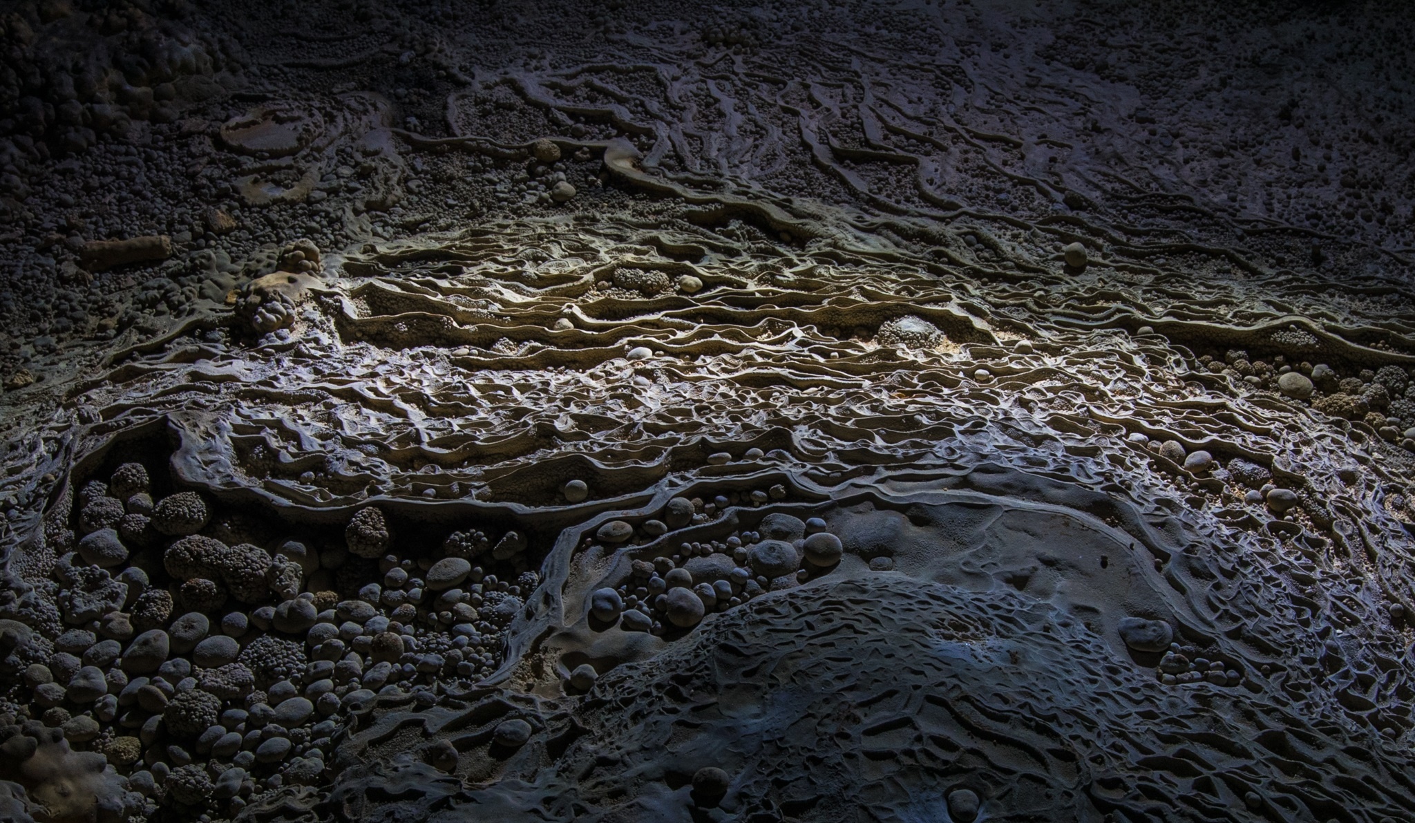 Kham pha hang dong Tu Lan anh 28