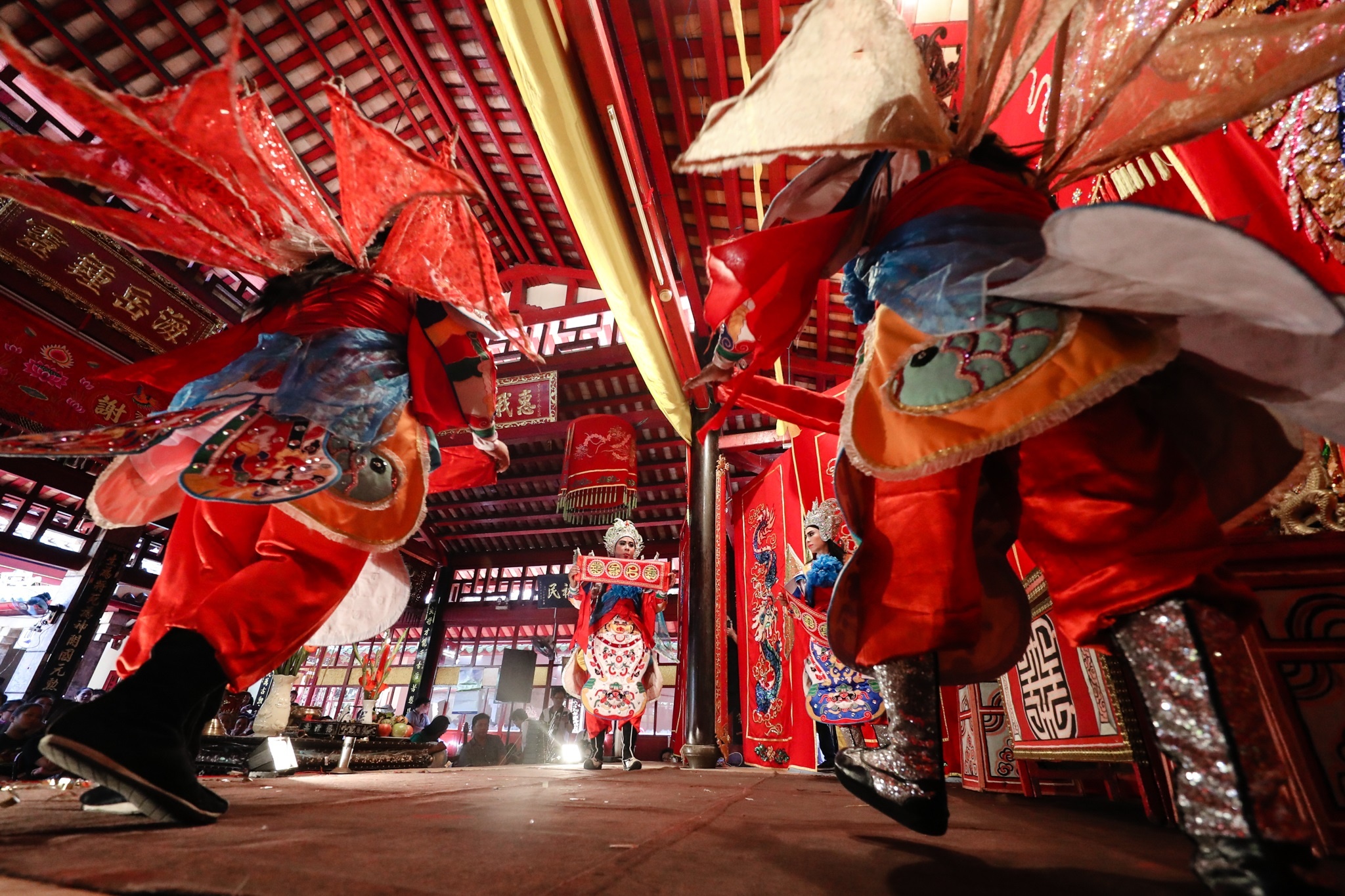 Dau nam den lang Ong xem tuong Ngoc Ky Lan xuat the hinh anh