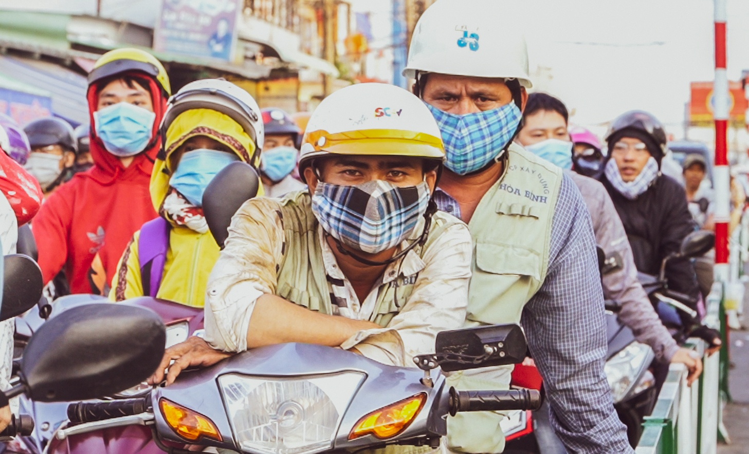 6 pha chay lien tuc o Cat Lai dua nguoi dan tro lai TP.HCM hinh anh