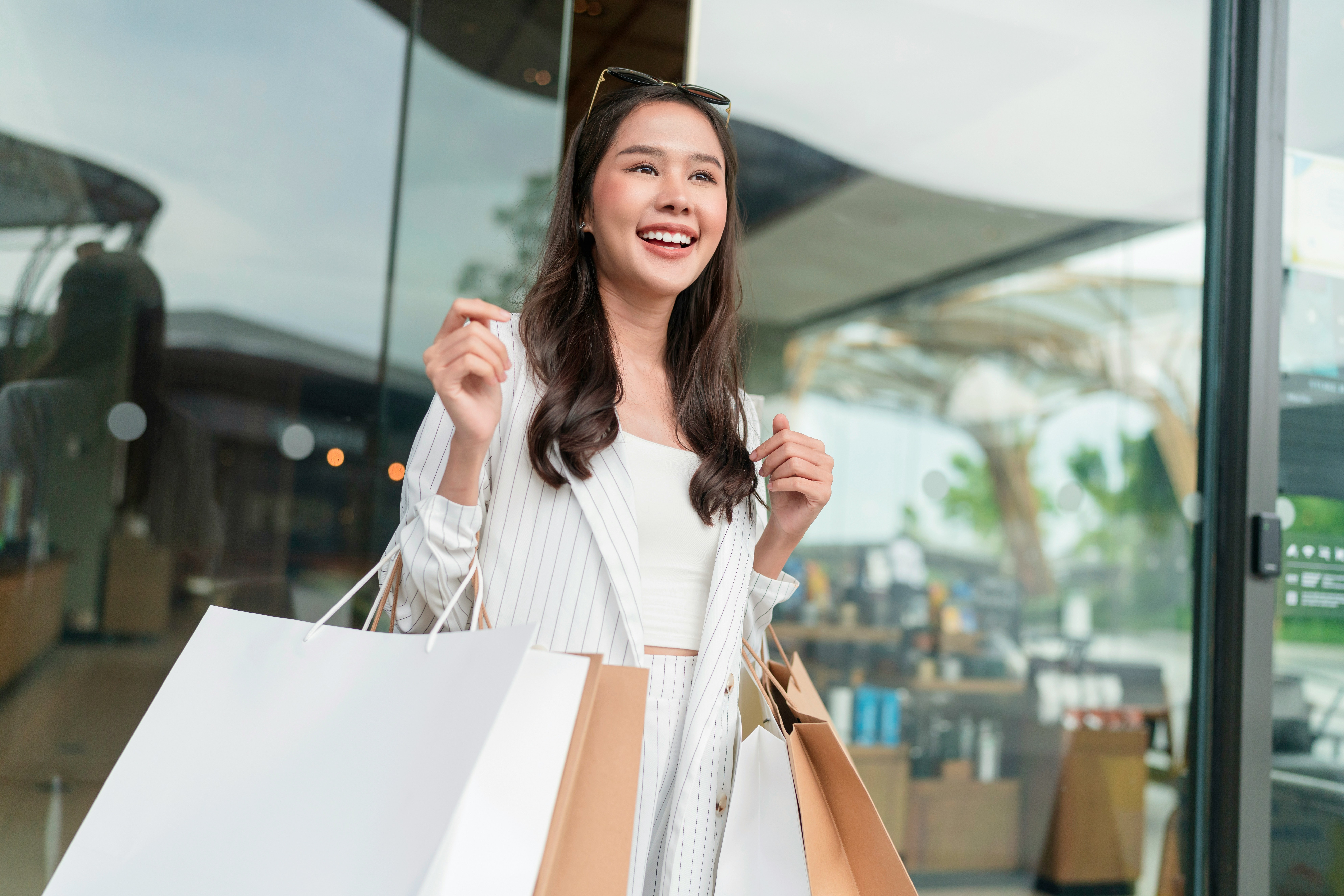 4 thu Gen Z thuong 'chot don' sau khi nhan thuong Tet hinh anh