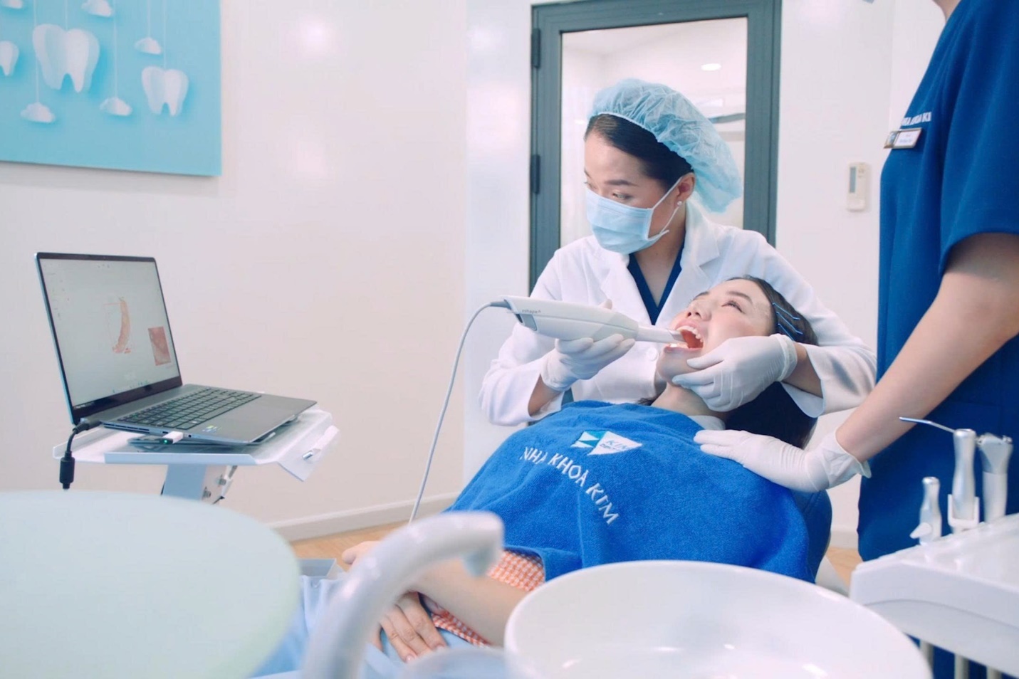 Phan biet rang su 'sach' va loai kem chat luong hinh anh