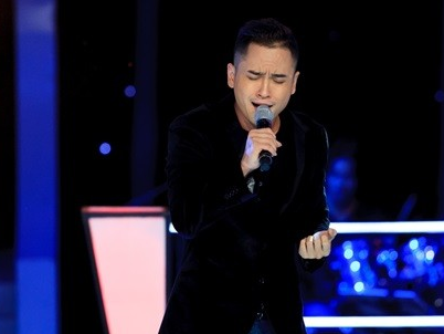 Hot boy The Voice duoc khen biet lay long Quoc Trung hinh anh