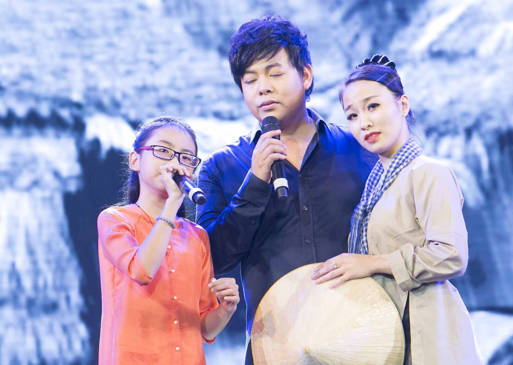 Phuong My Chi don tim khan gia khi song ca cung Quang Le hinh anh