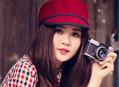 Loat anh moi xinh lung linh cua hot girl Gia Lai hinh anh