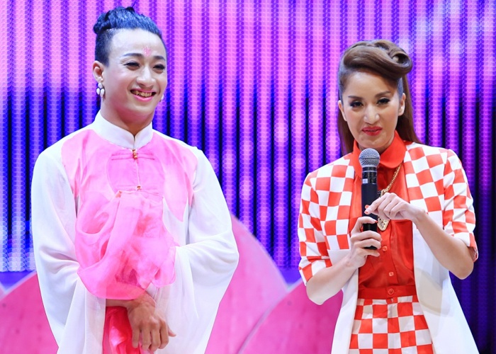 Khan gia cung nhau cuu chang vu cong dong tinh hinh anh