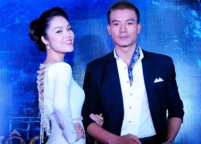 Duong Cam Lynh tay trong tay voi chang Thach Sanh 9X hinh anh