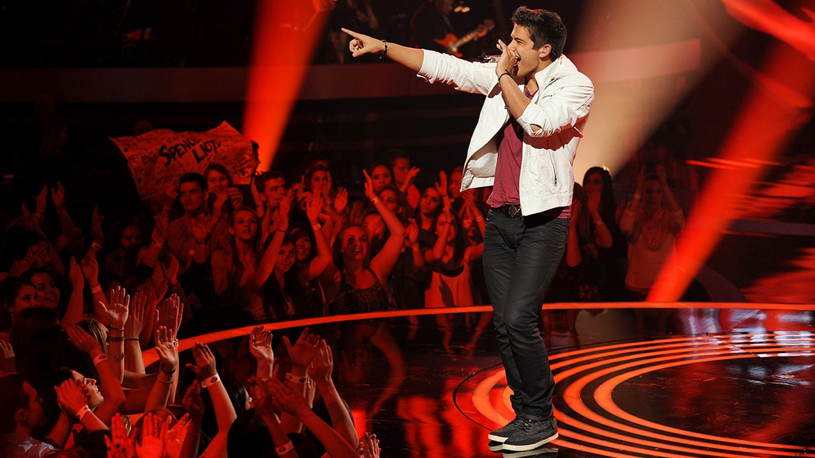 Spencer Lloyd – Love Don’t Die hinh anh