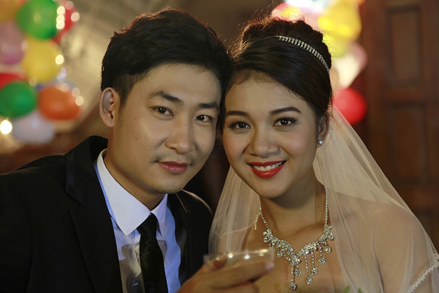 Bich Tram rang ro lam co dau ben Trong Nhan hinh anh