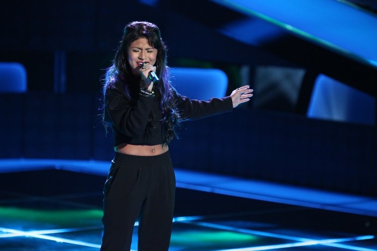 Paula DeAnda – The Way hinh anh