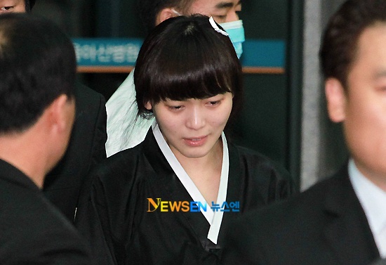 Nhung bi kich gia dinh tham khoc cua sao Han hinh anh