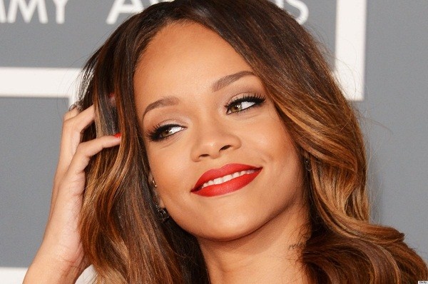 Nữ ca sĩ Rihanna