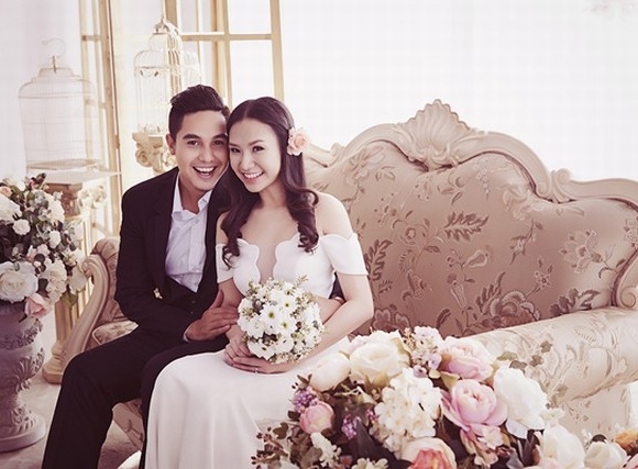 Baggio và Quỳnh Trâm hạnh phúc trong ảnh cưới.