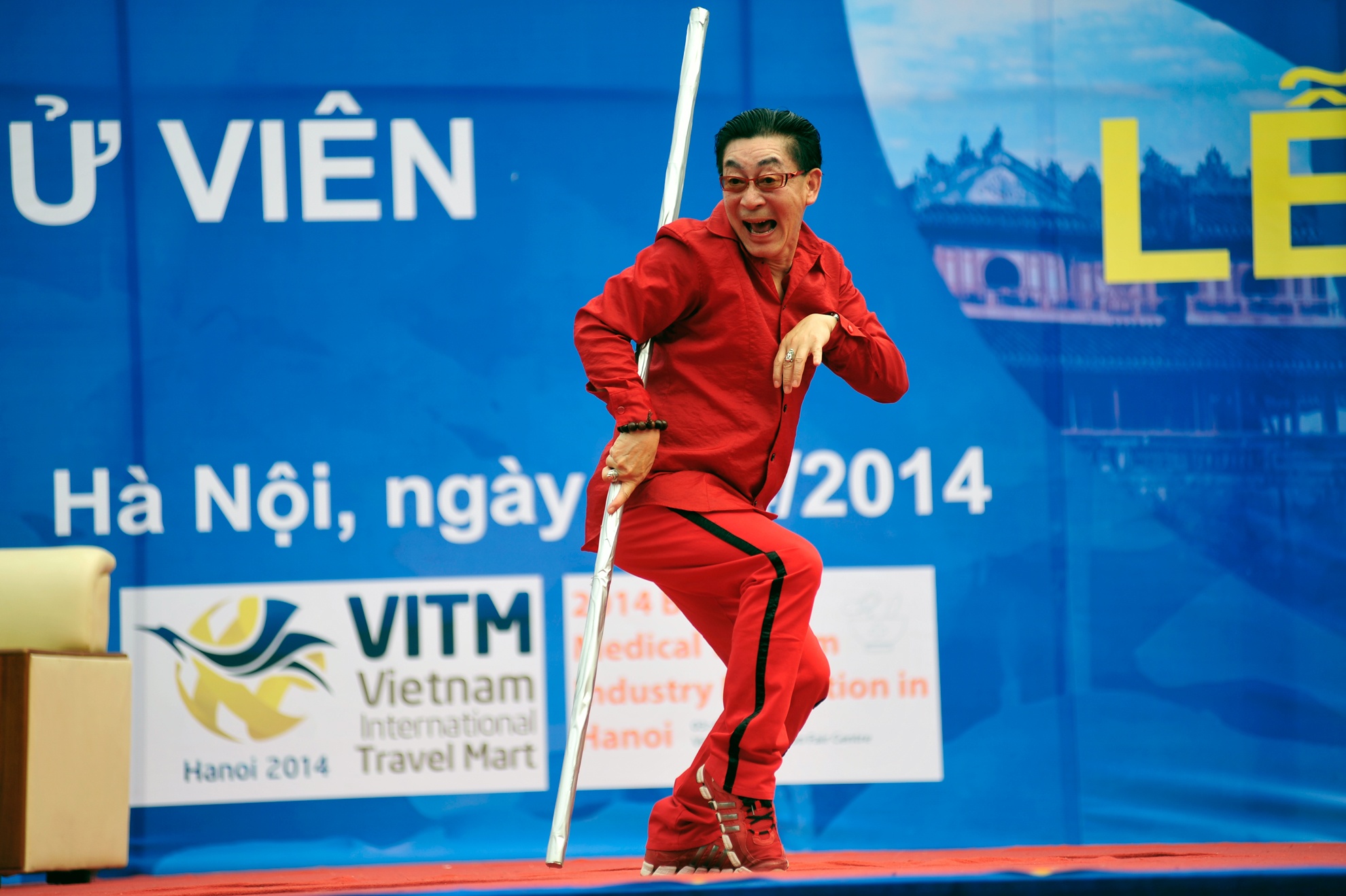 Ly Nha Ky ung ho Luc Tieu Linh Dong lam dai su du lich hinh anh