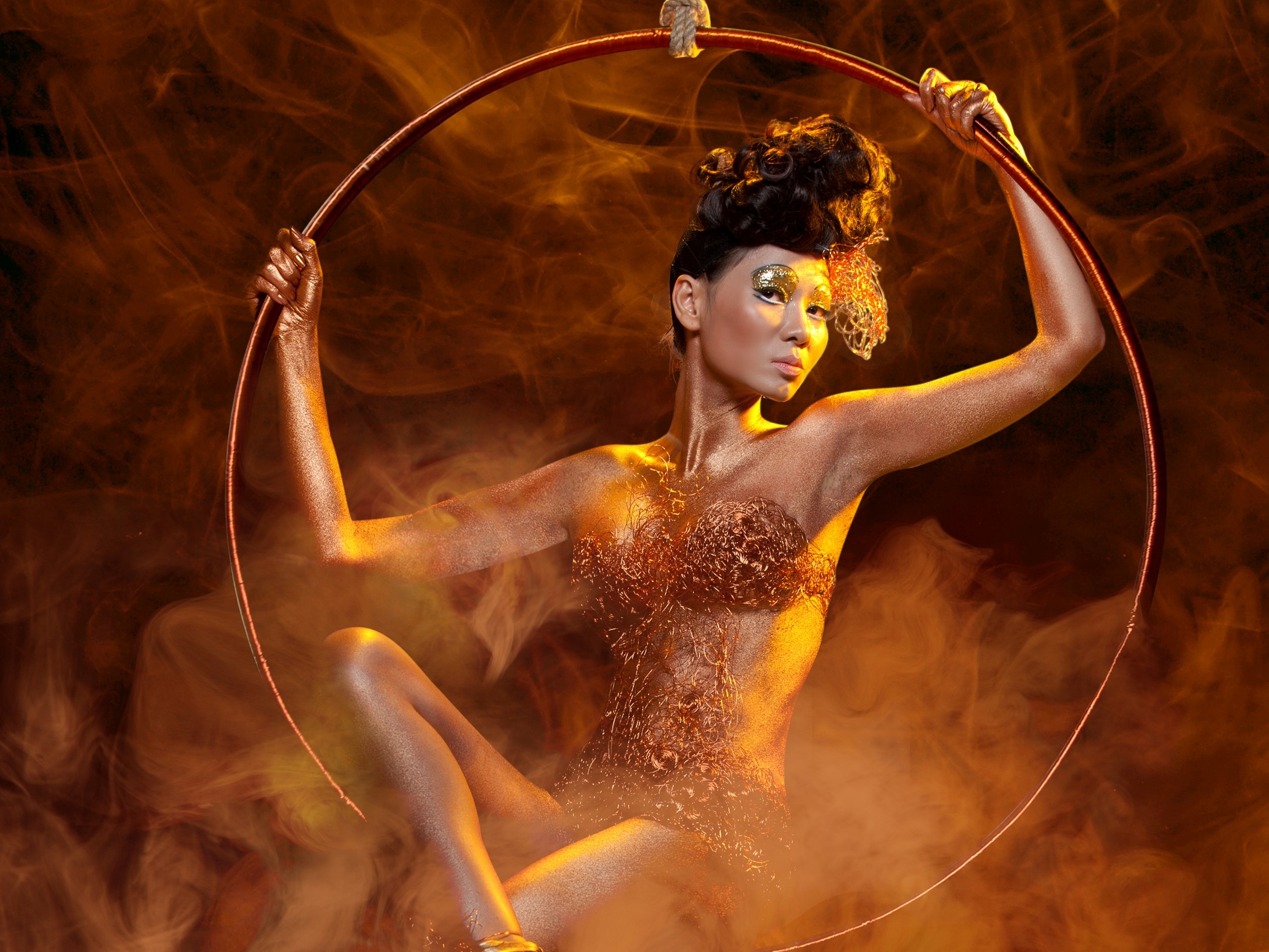 Thu Minh tìm thấy chính mình trong dòng nhạc dance thời thượng và sôi động.