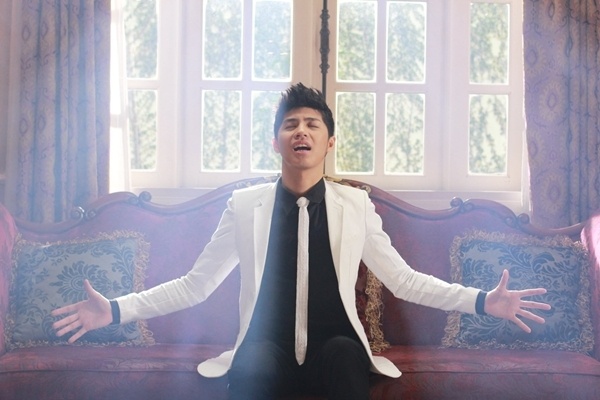 Chot thay em khoc - Noo Phuoc Thinh hinh anh